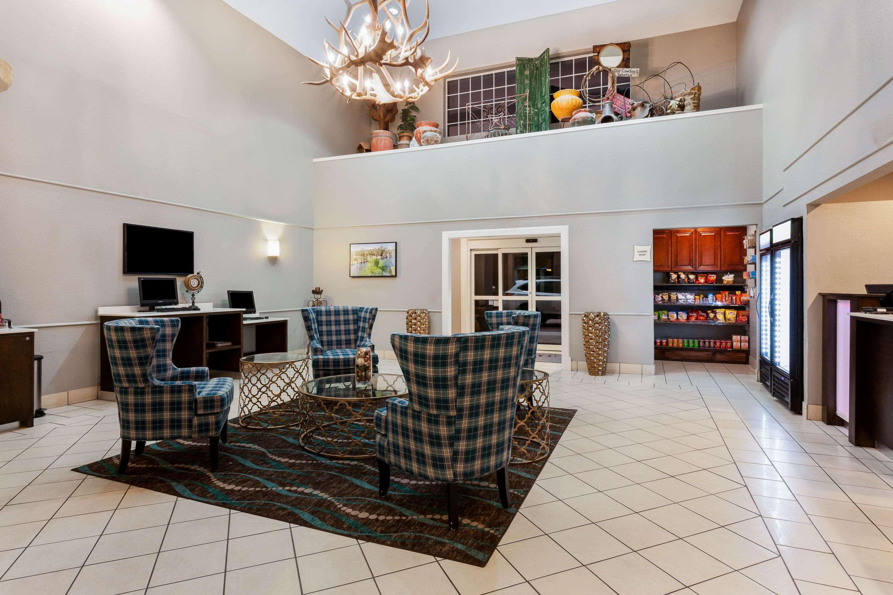 La Quinta By Wyndham Kerrville Bagian luar foto