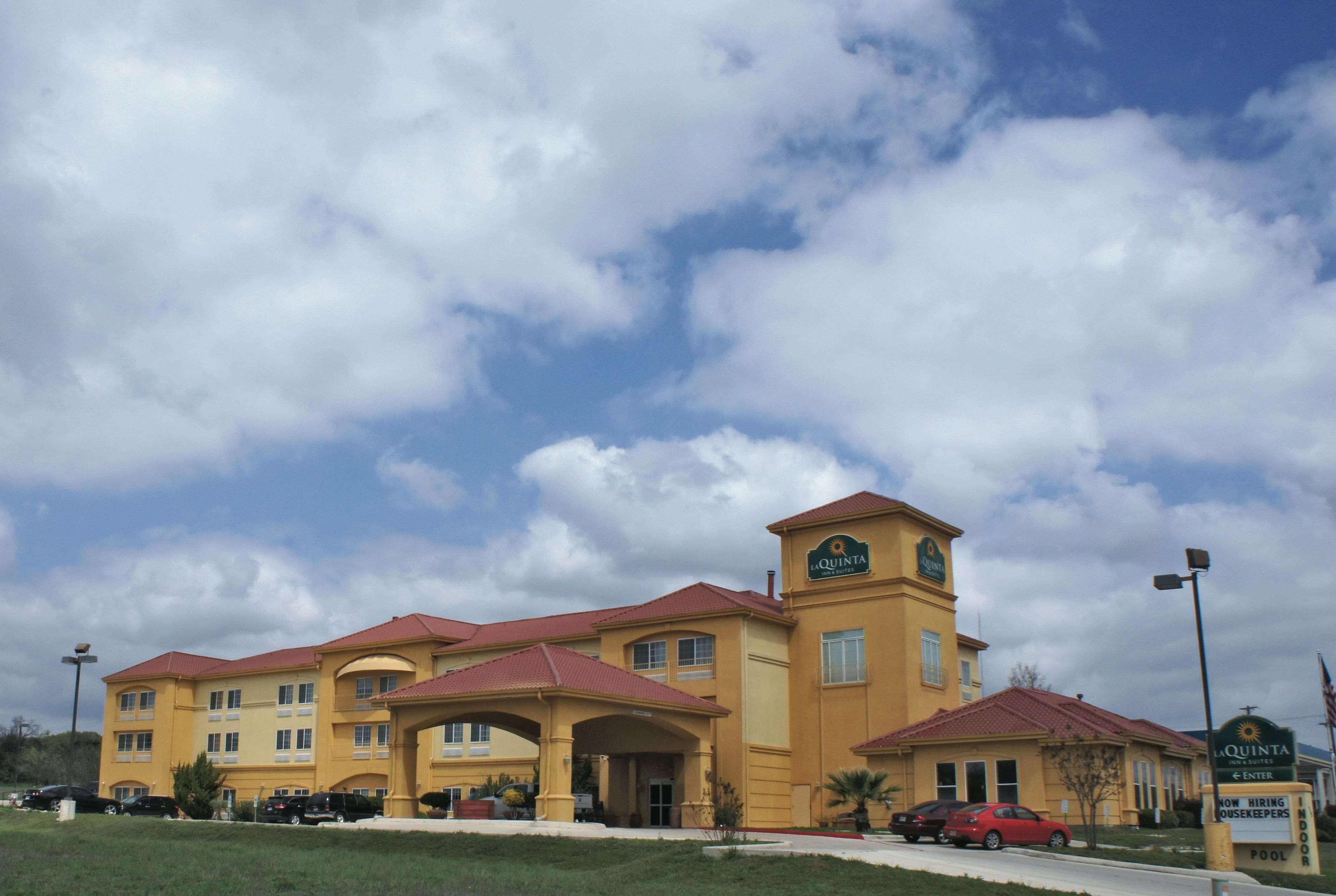 La Quinta By Wyndham Kerrville Bagian luar foto
