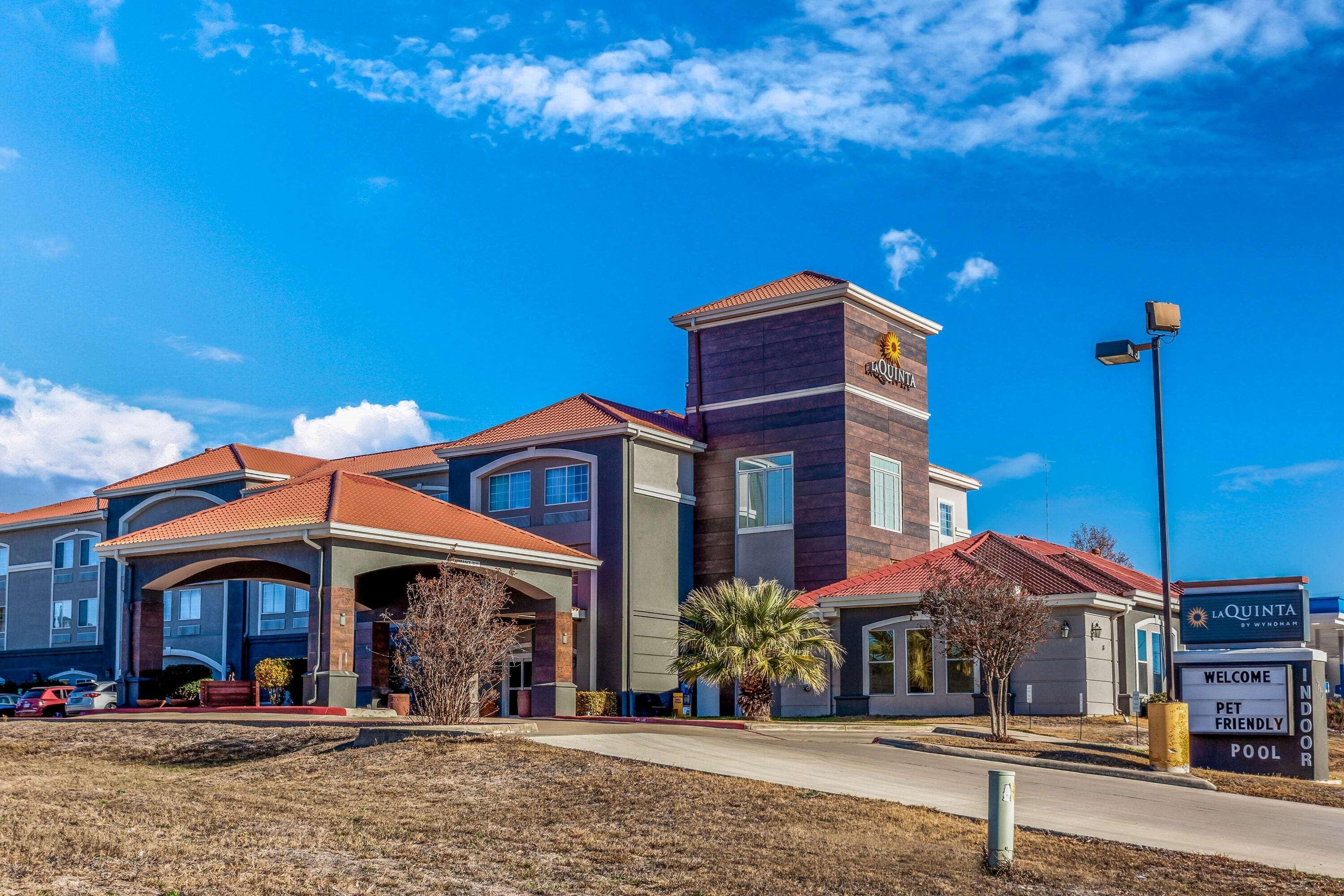 La Quinta By Wyndham Kerrville Bagian luar foto