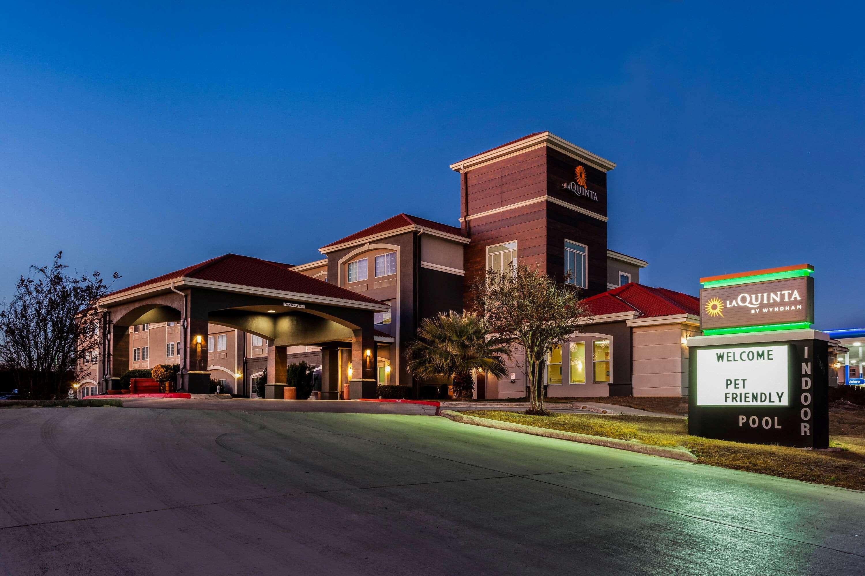La Quinta By Wyndham Kerrville Bagian luar foto